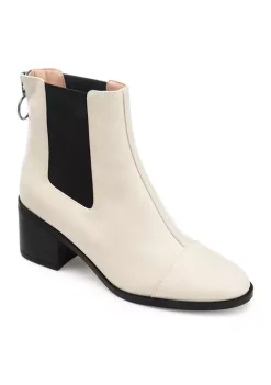 Brand new 👍 Journee Collection Nigella Booties 👏 -Journee Collection Shop Belk 1201