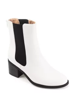 Deals 🔔 Journee Collection Tayshia Booties 😍 23 Deals 🔔 Journee Collection Tayshia Booties 😍 -Journee Collection Shop Belk 1694